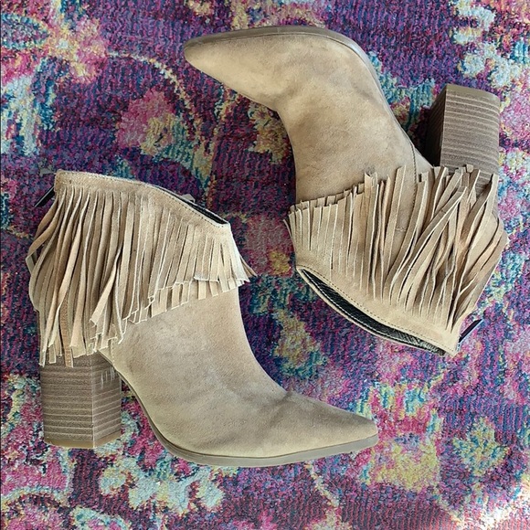 Kenneth Cole Reaction Fringe Boots